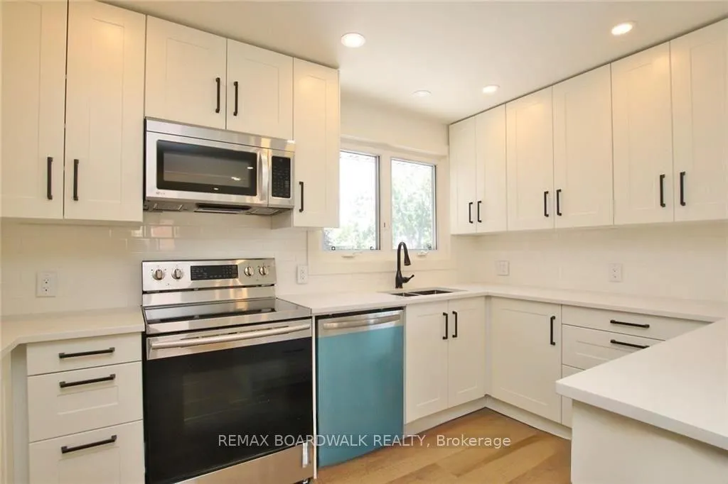 Photo 8 of Unit A, 1173 Tara Drive, Ottawa, Copeland Park — HOMEH