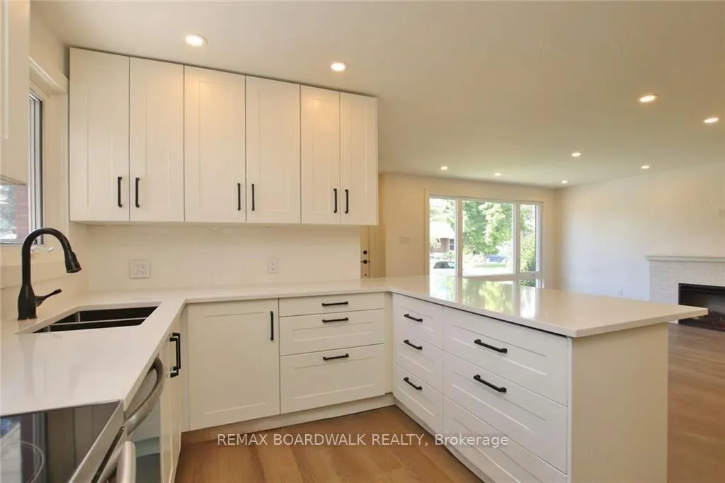 Photo 9 of Unit A, 1173 Tara Drive, Ottawa, Copeland Park — HOMEH