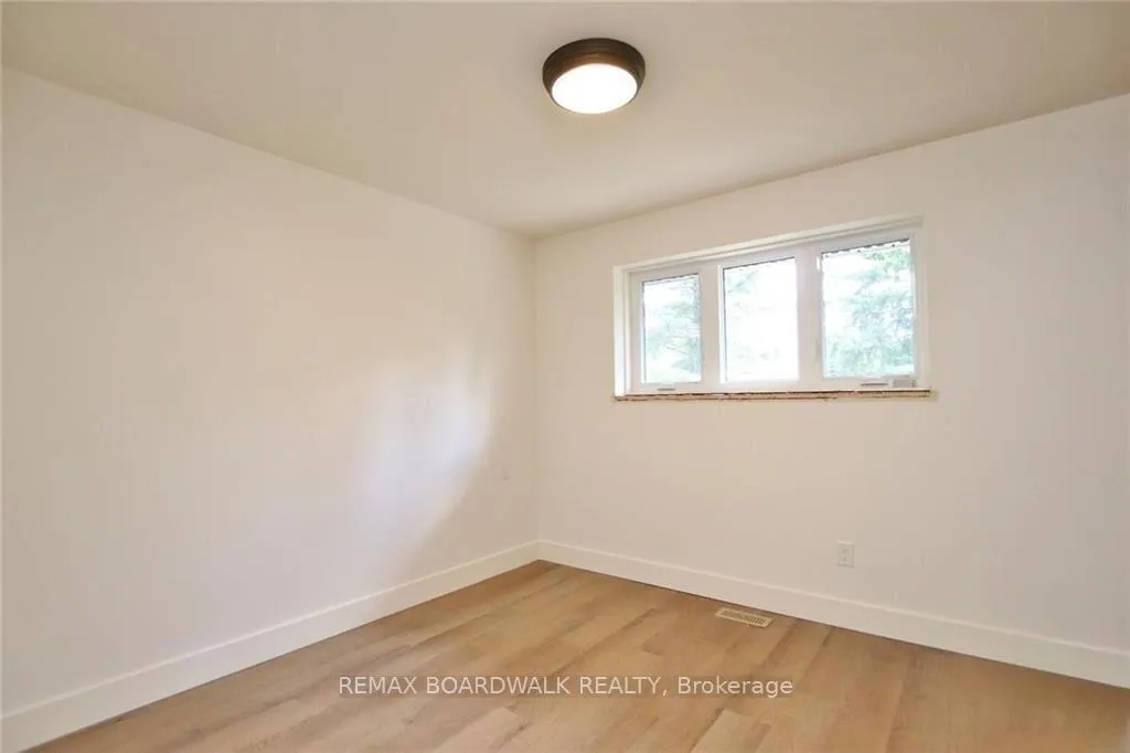 Photo 16 of Unit A, 1173 Tara Drive, Ottawa, Copeland Park — HOMEH