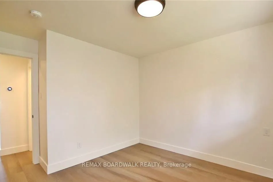 Photo 18 of Unit A, 1173 Tara Drive, Ottawa, Copeland Park — HOMEH