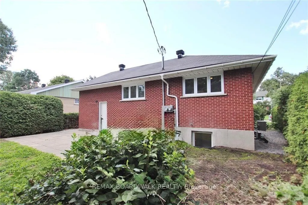 Photo 22 of Unit A, 1173 Tara Drive, Ottawa, Copeland Park — HOMEH