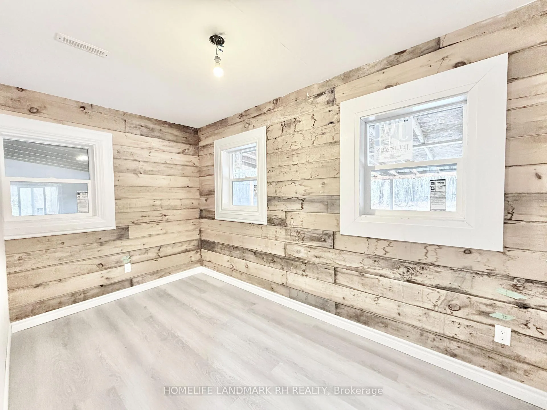 Photo 7 of Unit 103, 25066 Commodore Road, Brock, Beaverton — HOMEH
