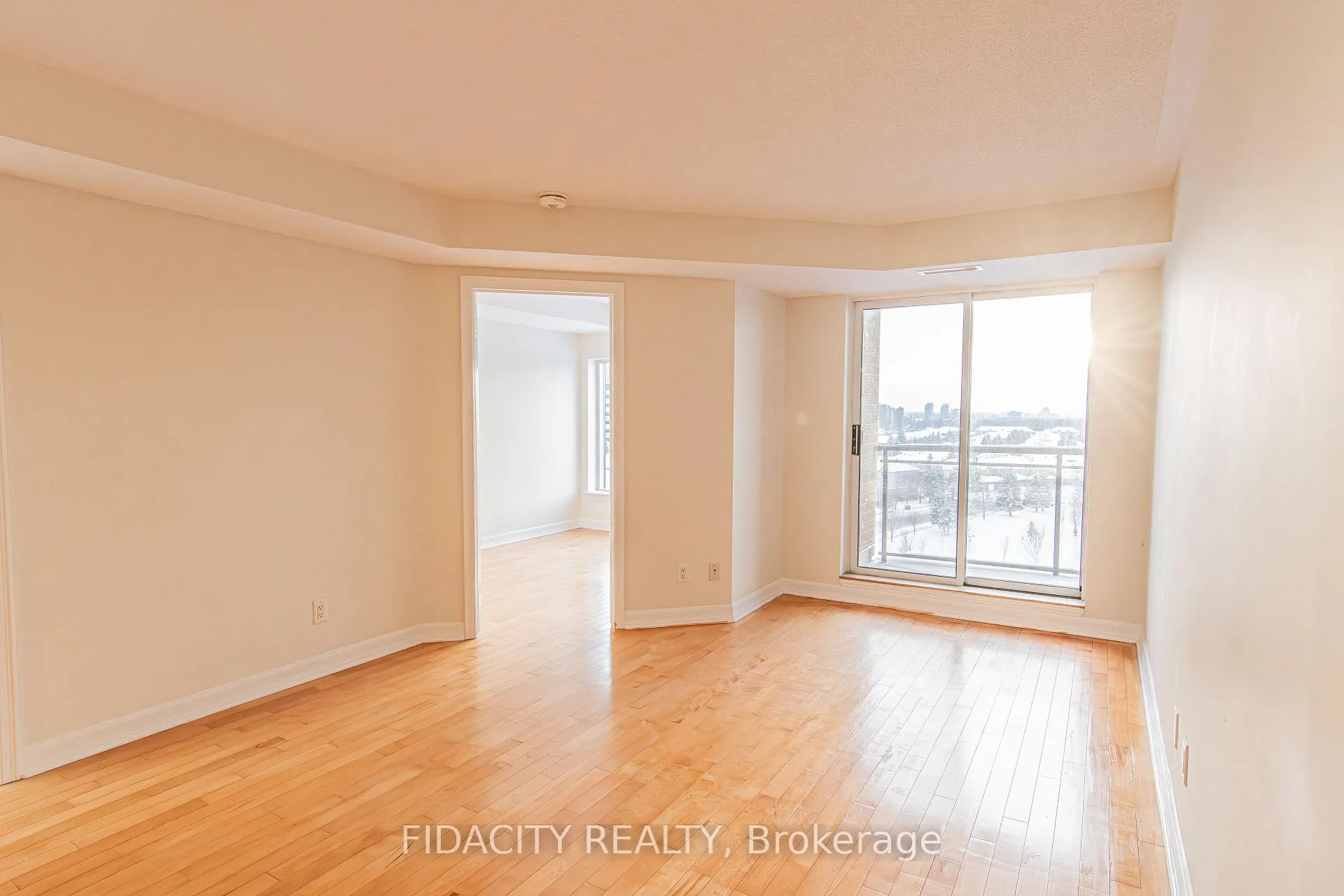 Photo 10 of Unit 9G, 310 Central Park Drive, Ottawa, Central Park — HOMEH