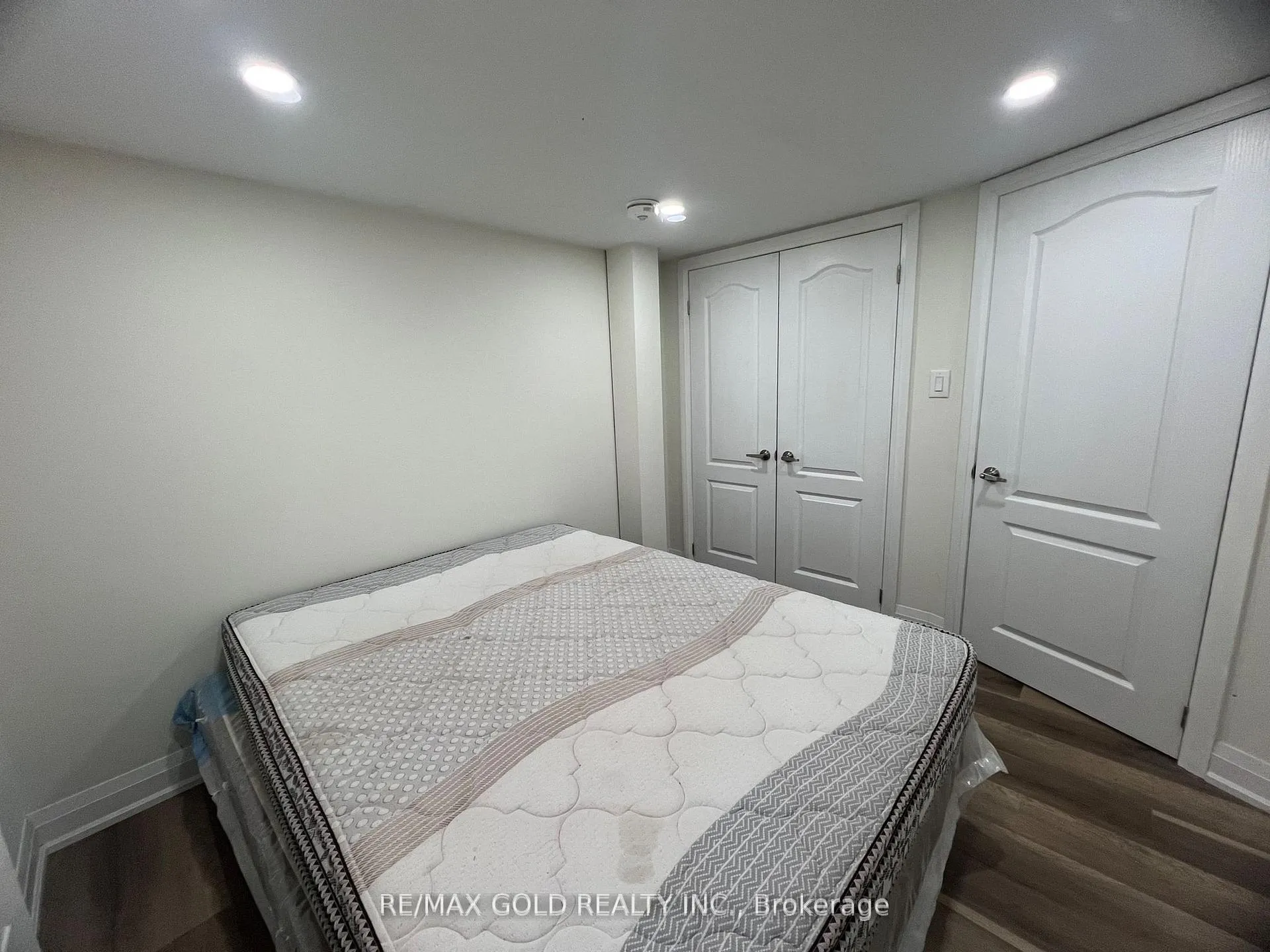 Photo 11 of Unit Bsmt, 32 Gulfbrook Circle, Brampton, Sandringham-Wellington — HOMEH
