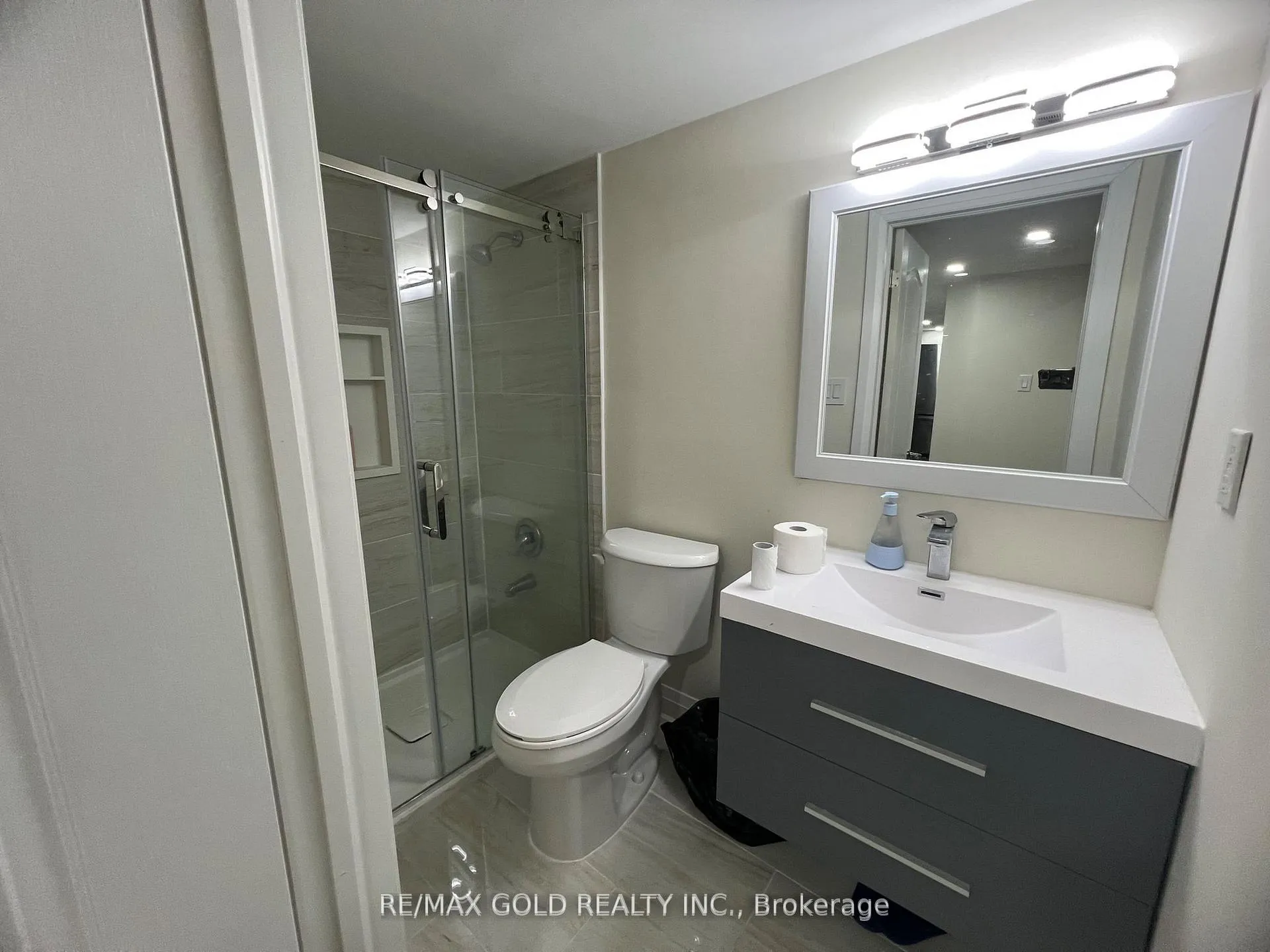 Photo 23 of Unit Bsmt, 32 Gulfbrook Circle, Brampton, Sandringham-Wellington — HOMEH