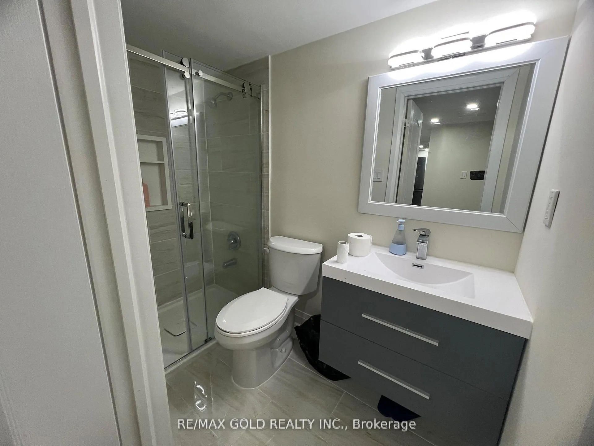 Photo 24 of Unit Bsmt, 32 Gulfbrook Circle, Brampton, Sandringham-Wellington — HOMEH