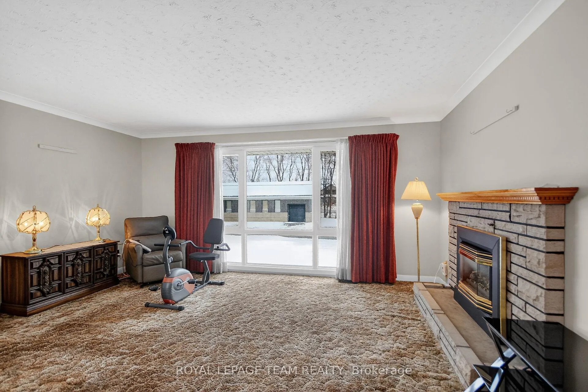 Photo 7 of 1494 Meadow Drive, Ottawa, Greely — HOMEH