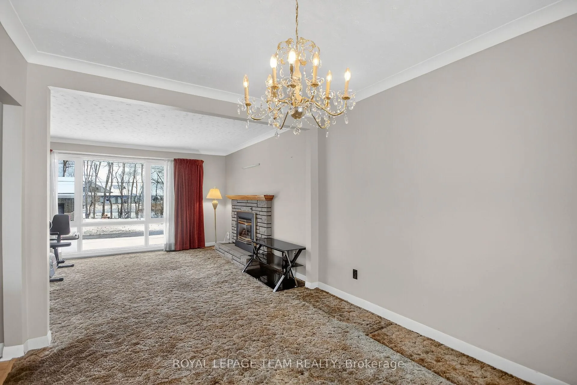 Photo 8 of 1494 Meadow Drive, Ottawa, Greely — HOMEH