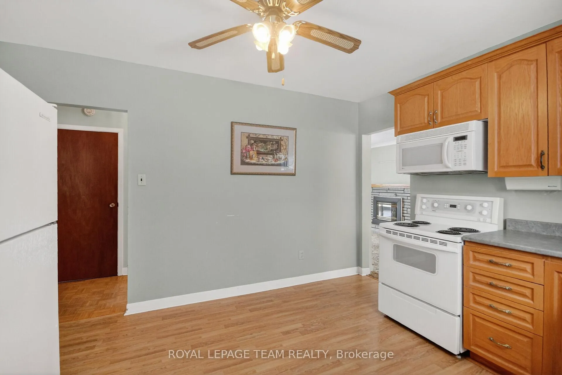Photo 9 of 1494 Meadow Drive, Ottawa, Greely — HOMEH