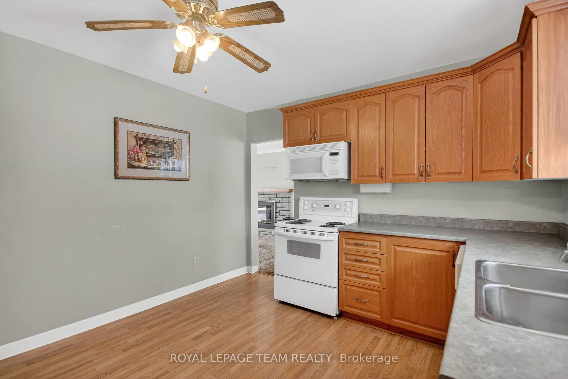 Photo 10 of 1494 Meadow Drive, Ottawa, Greely — HOMEH