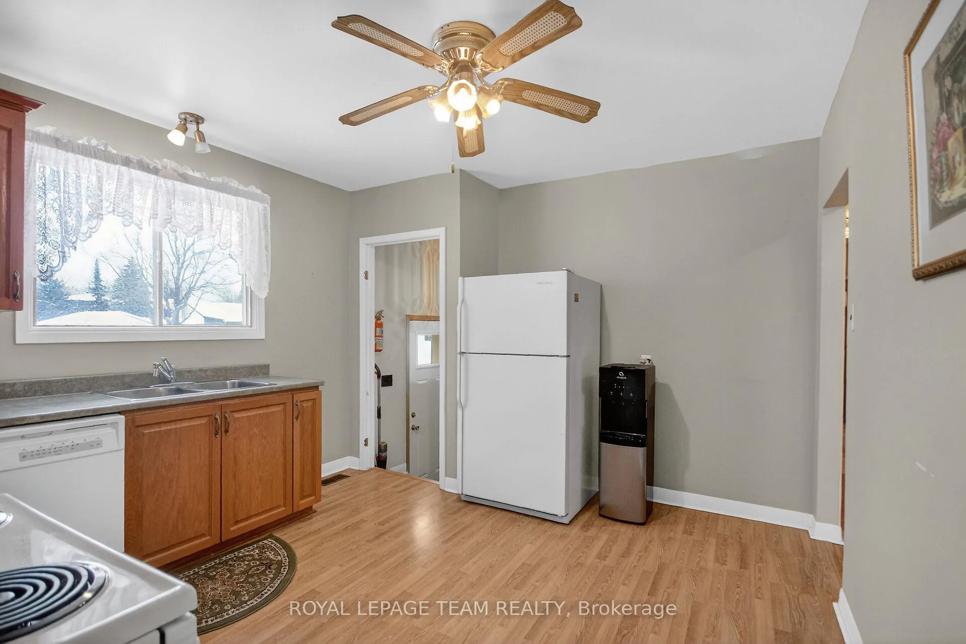 Photo 13 of 1494 Meadow Drive, Ottawa, Greely — HOMEH