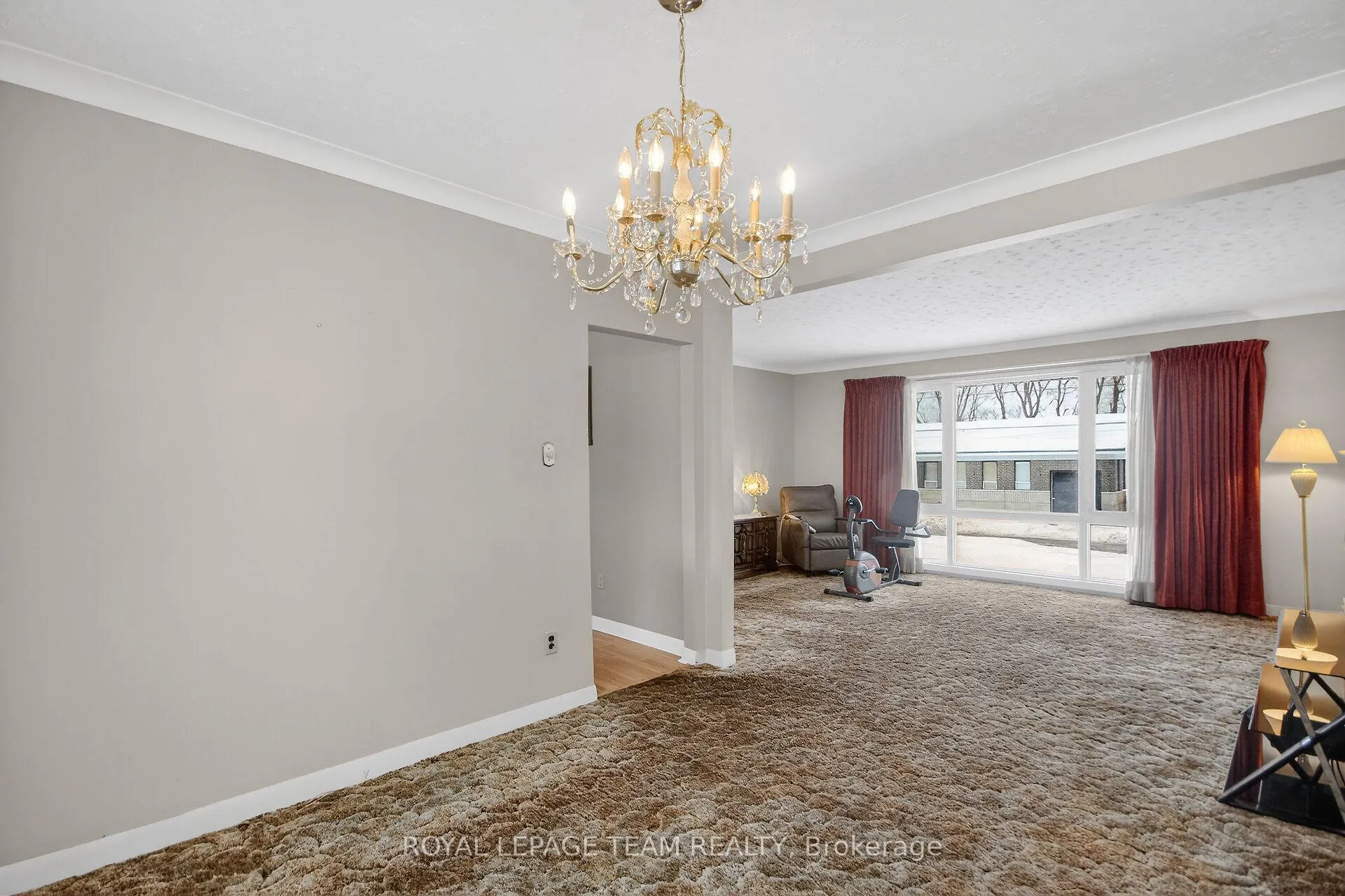 Photo 14 of 1494 Meadow Drive, Ottawa, Greely — HOMEH