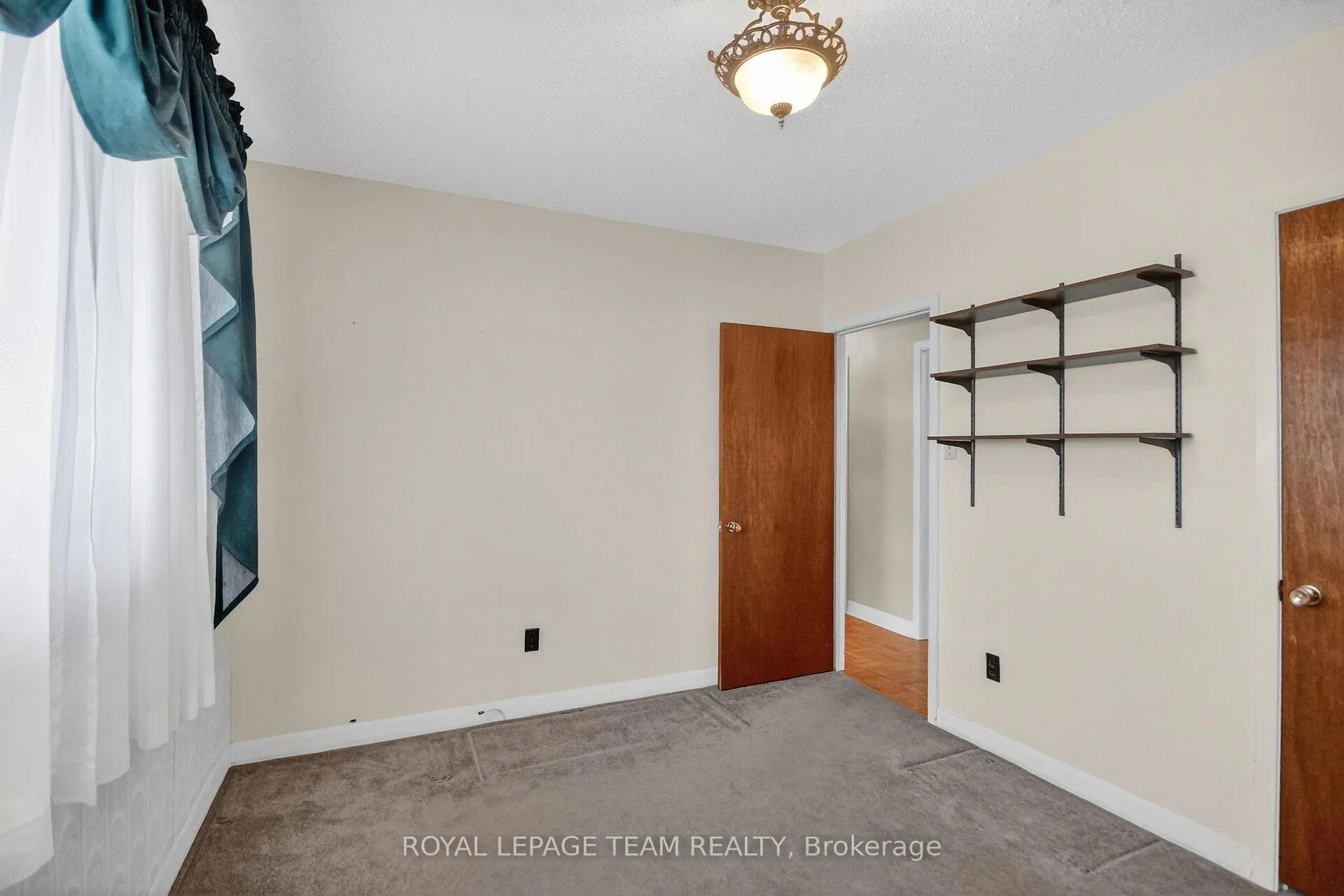 Photo 24 of 1494 Meadow Drive, Ottawa, Greely — HOMEH