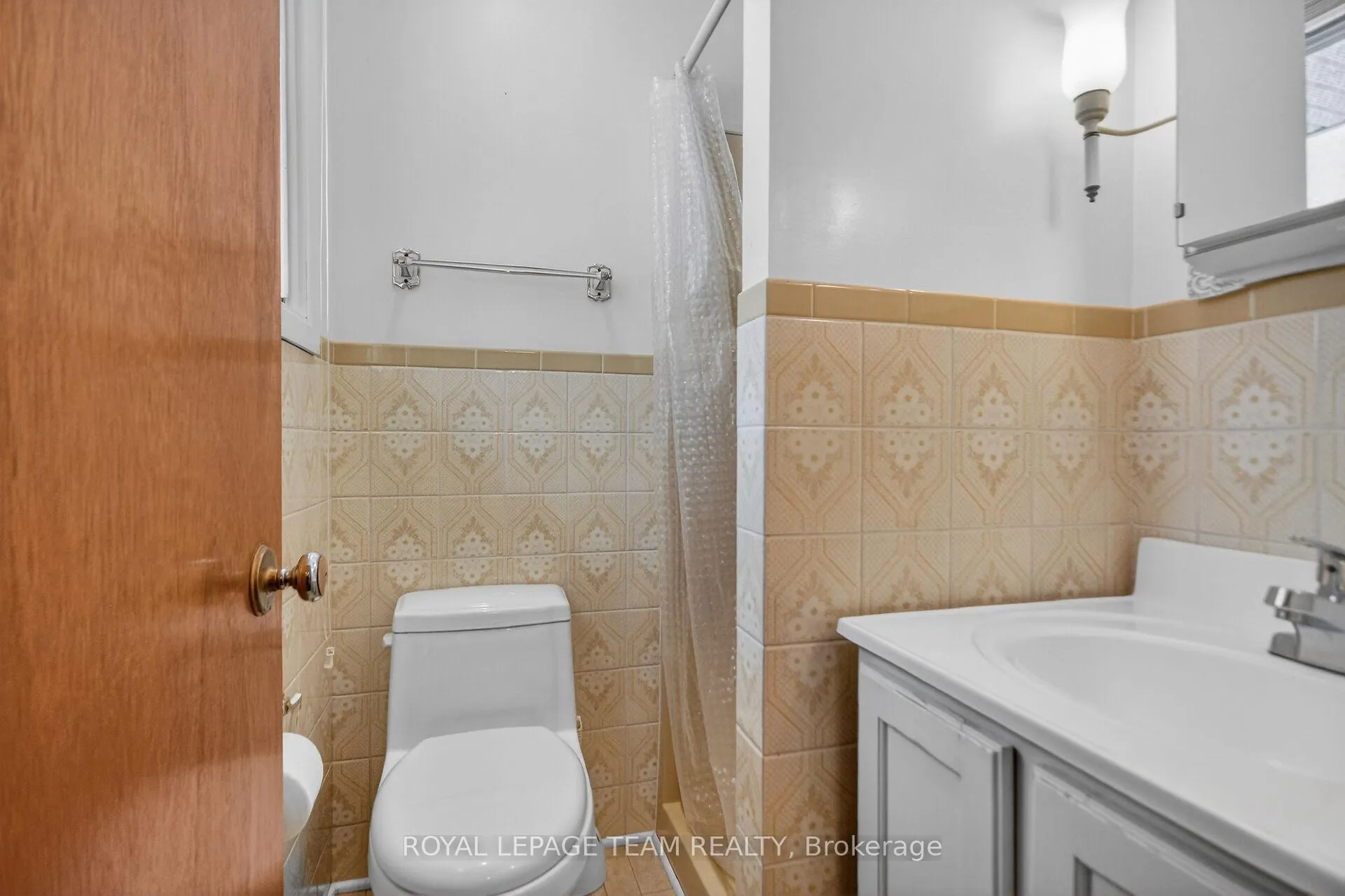 Photo 29 of 1494 Meadow Drive, Ottawa, Greely — HOMEH