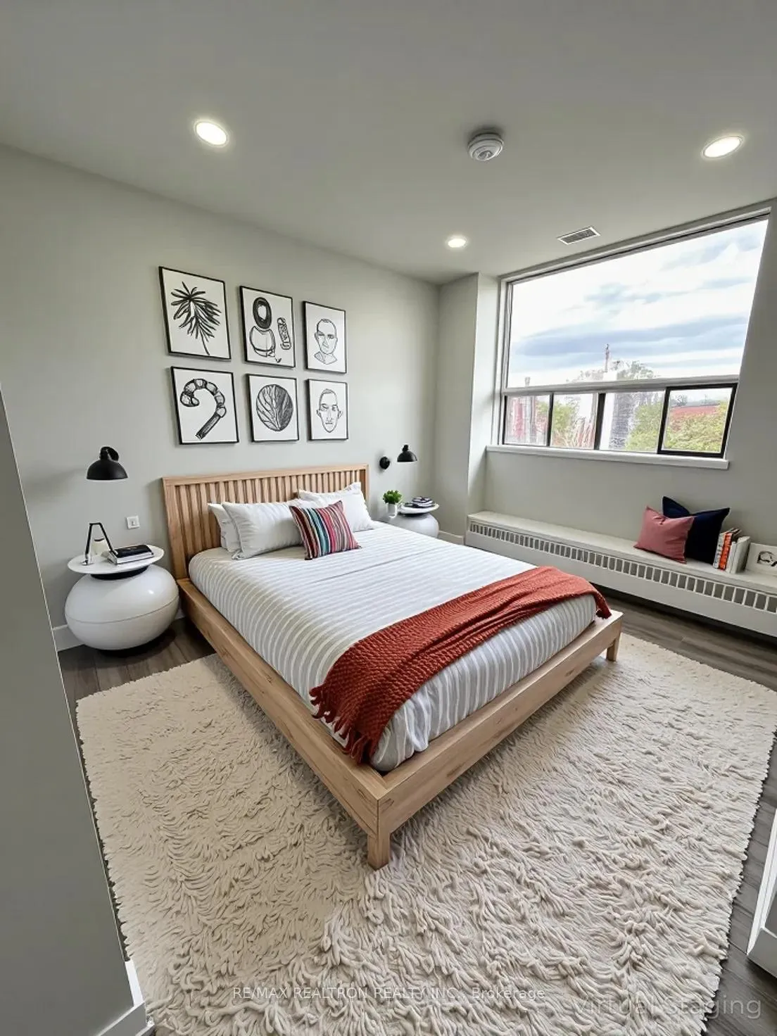 Photo 3 of Unit 702, 15 Walmer Road, Toronto, The Annex — HOMEH