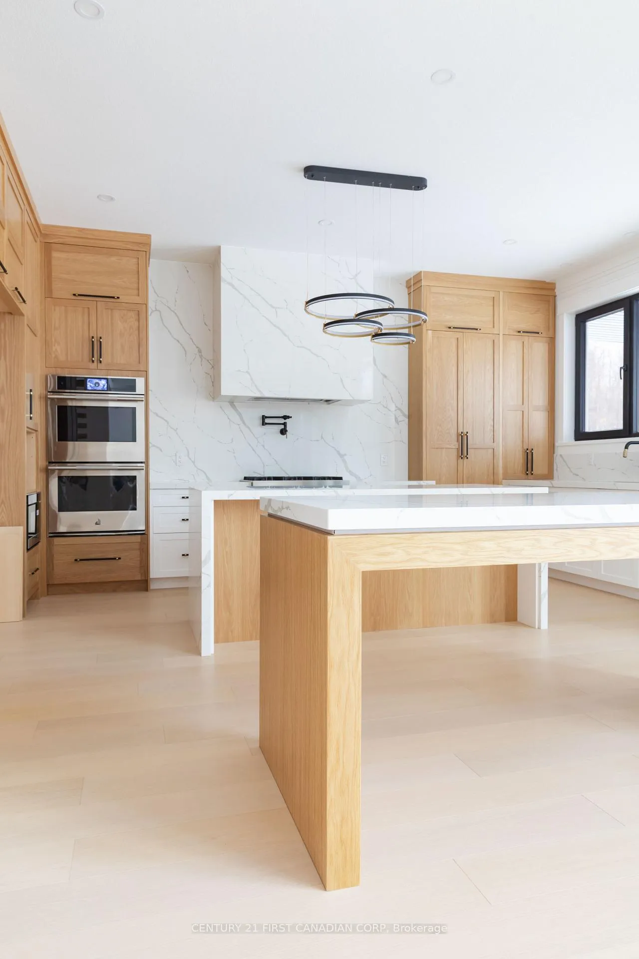 Photo 8 of 3096 Gillespie Trail, London, South V — HOMEH