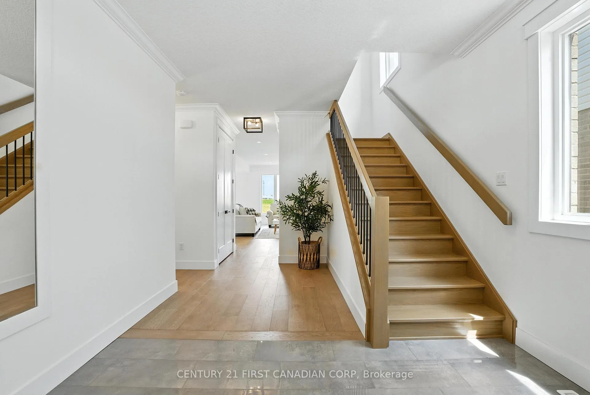 Photo 15 of 3096 Gillespie Trail, London, South V — HOMEH
