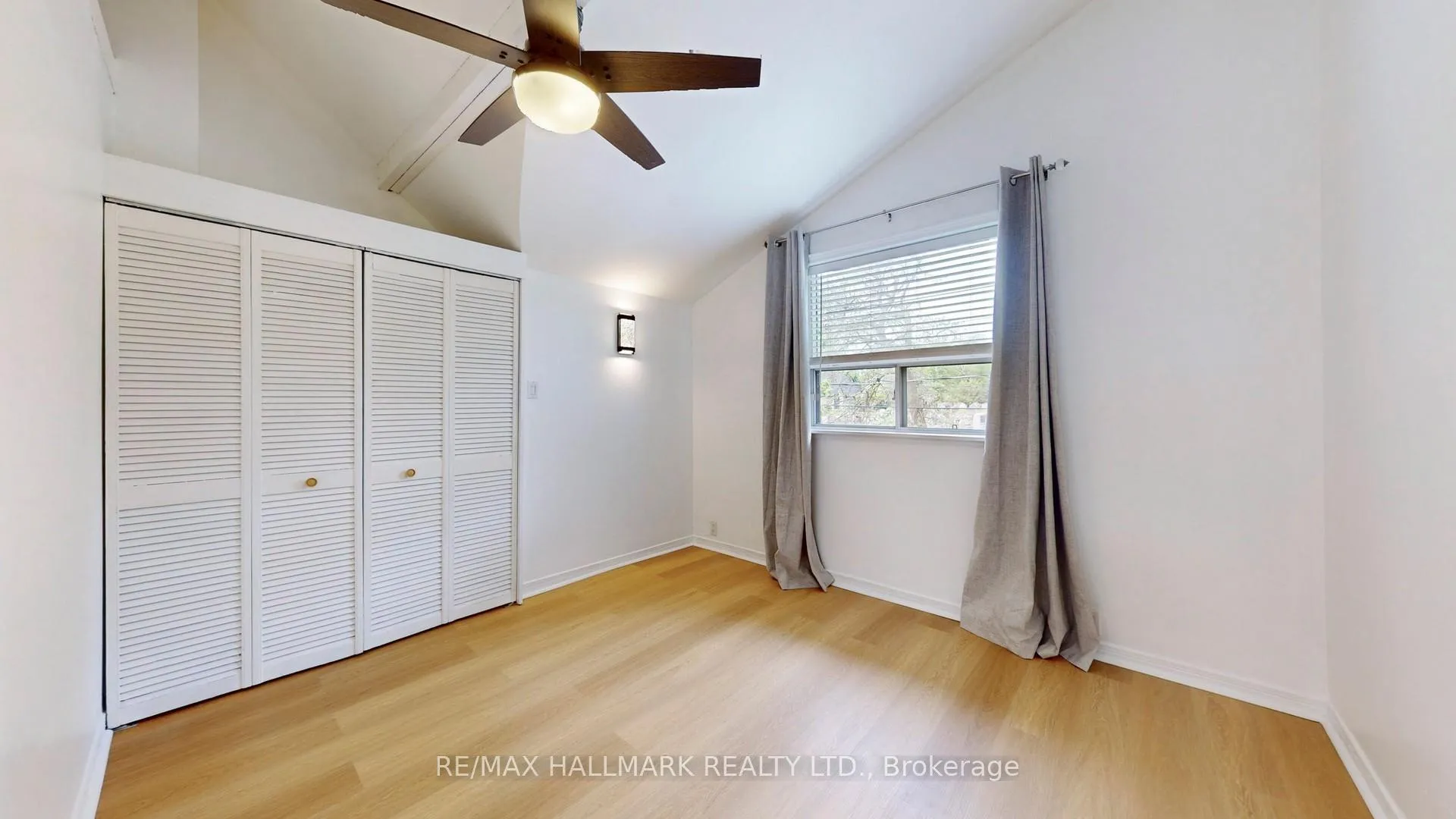 Photo 13 of Unit Upper, 215 Kingston Road, Toronto, The Beaches — HOMEH