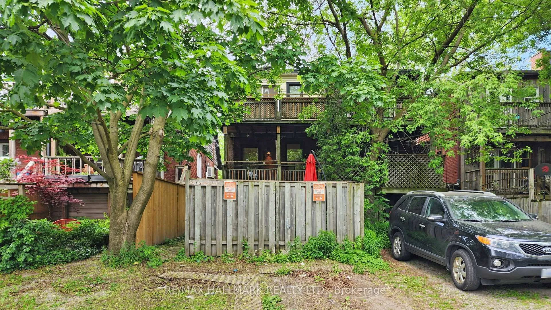 Photo 18 of Unit Upper, 215 Kingston Road, Toronto, The Beaches — HOMEH