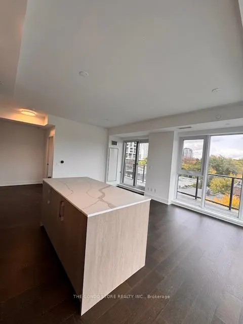 Photo 6 of Unit 502, 8 Manor Road W, Toronto, Yonge-Eglinton — HOMEH