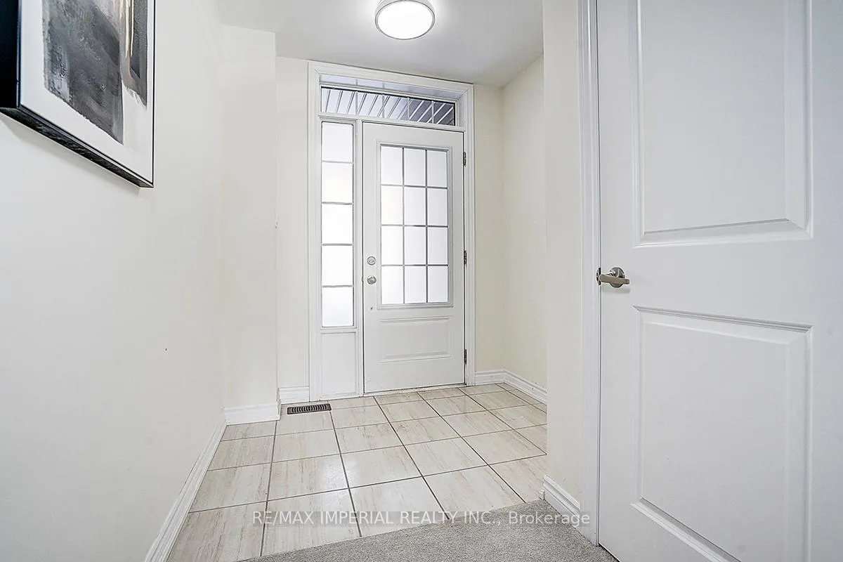 Photo 5 of 29 Kingfisher Way, Whitby, Lynde Creek — HOMEH