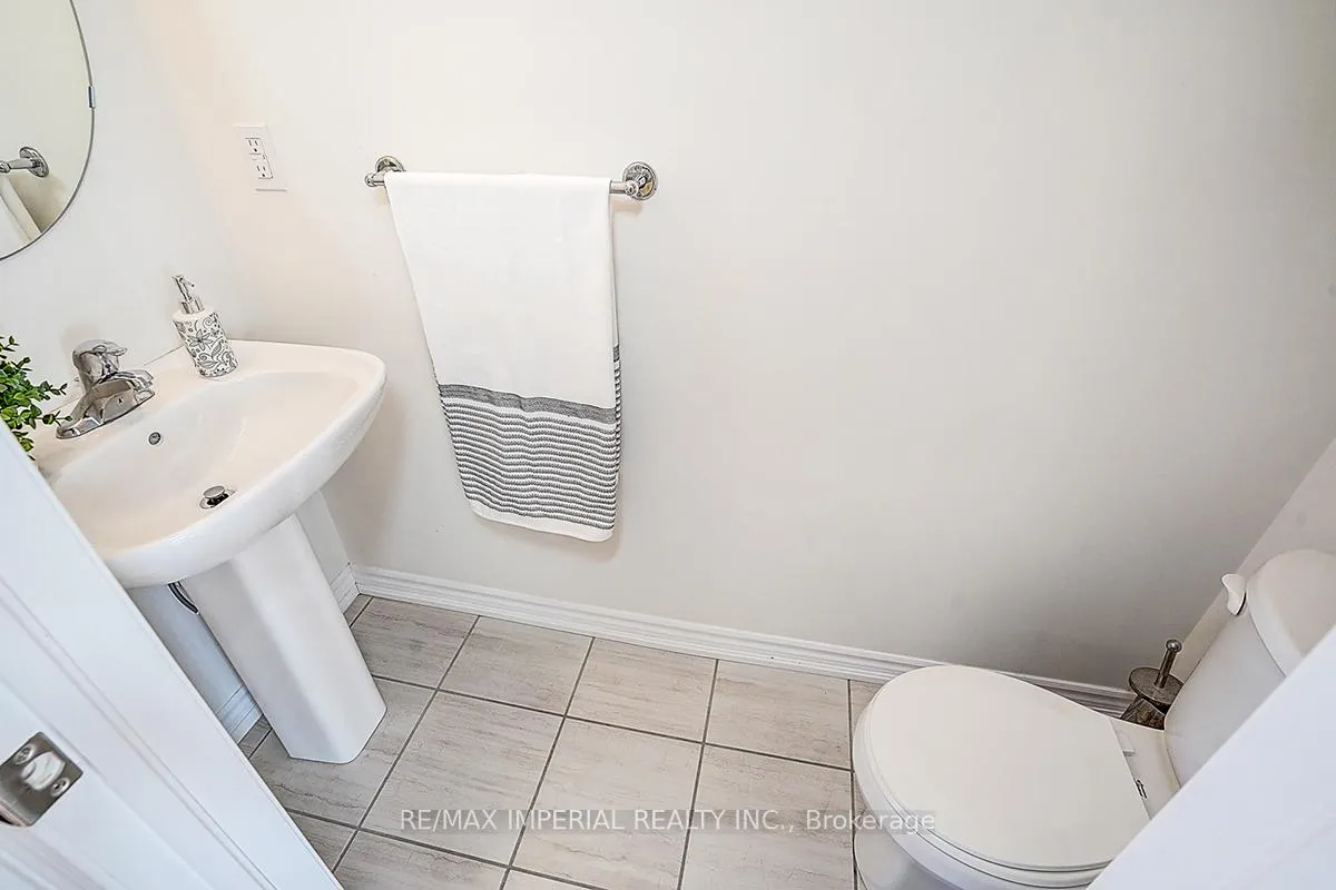 Photo 32 of 29 Kingfisher Way, Whitby, Lynde Creek — HOMEH