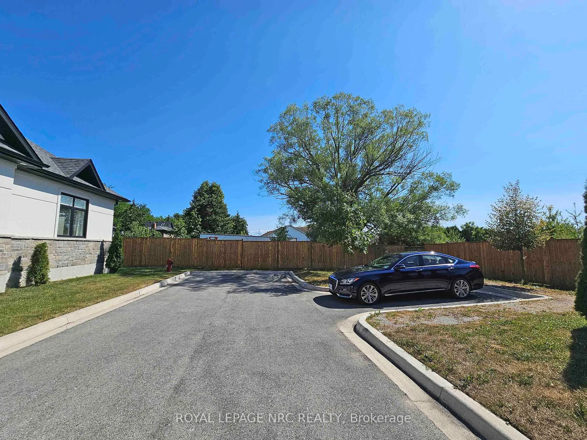 Photo 12 of Unit 1, 7472 Mountain Road, Niagara Falls, Casey — HOMEH