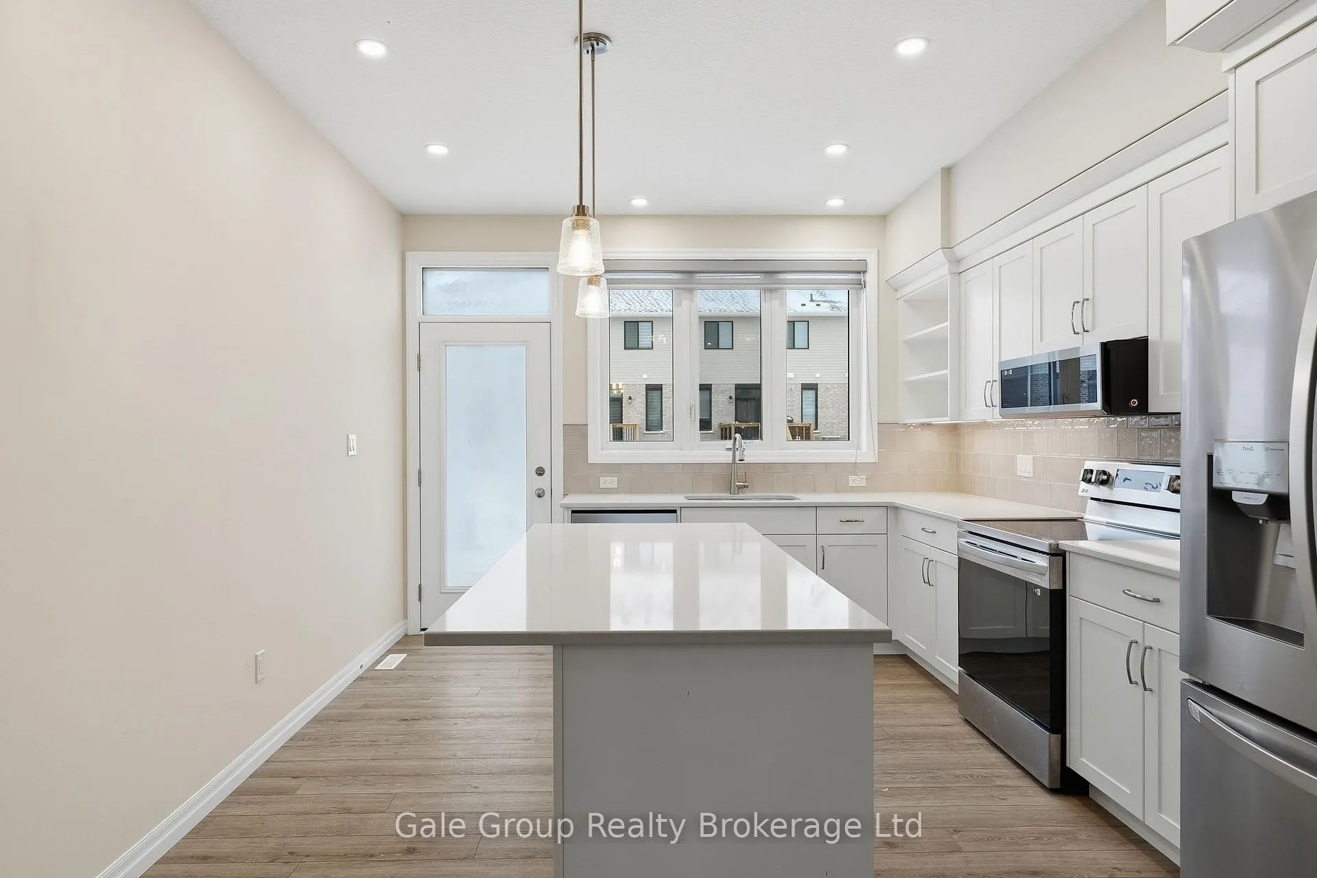 Photo 16 of 61 Keba Crescent, Tillsonburg — HOMEH