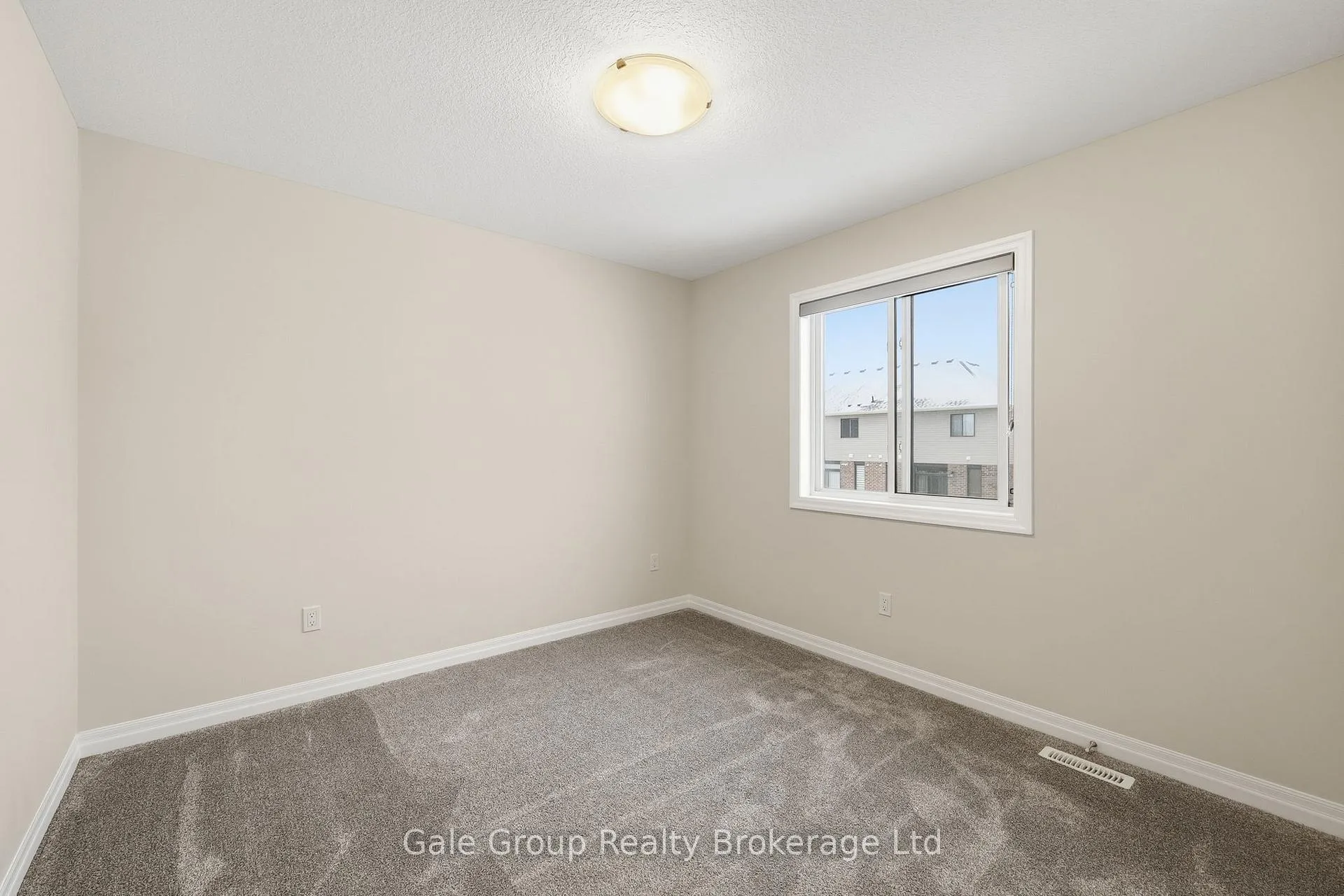 Photo 28 of 61 Keba Crescent, Tillsonburg — HOMEH