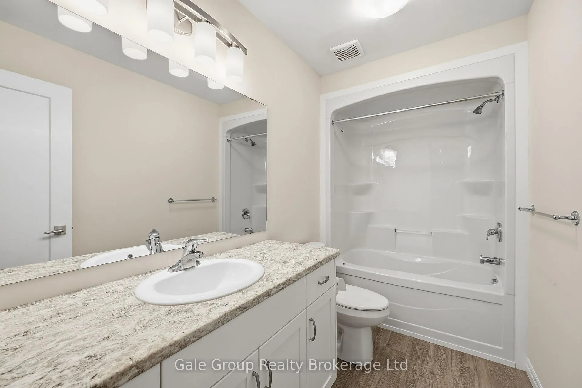Photo 31 of 61 Keba Crescent, Tillsonburg — HOMEH