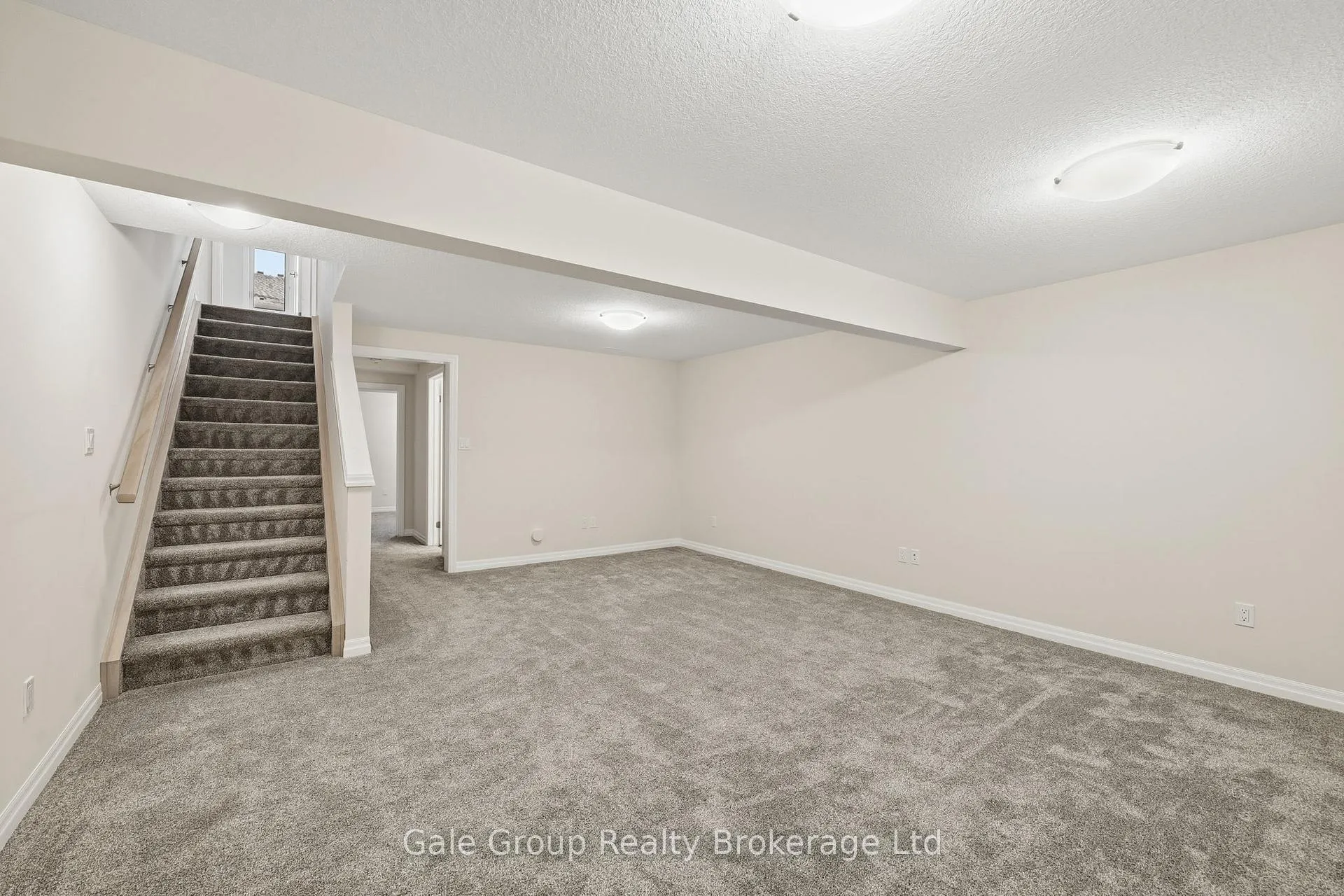 Photo 32 of 61 Keba Crescent, Tillsonburg — HOMEH