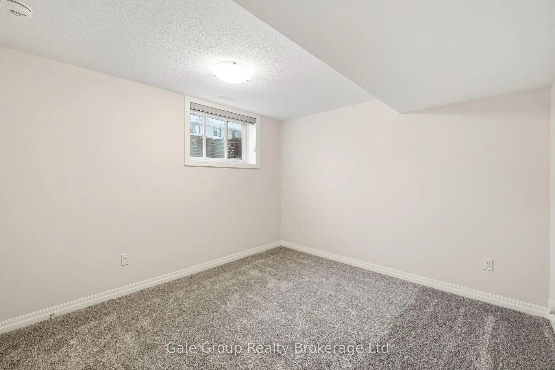 Photo 35 of 61 Keba Crescent, Tillsonburg — HOMEH