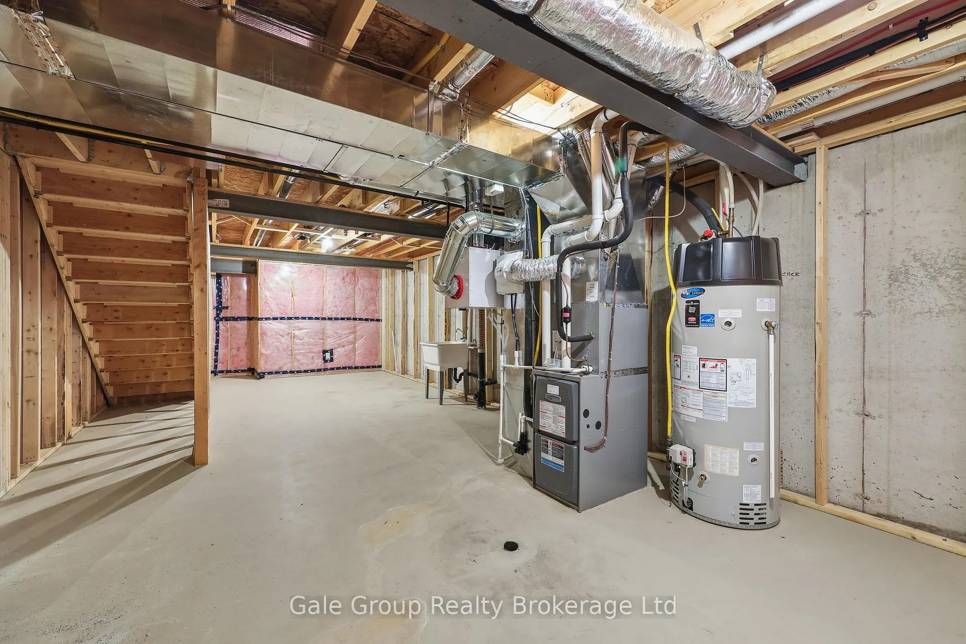 Photo 39 of 61 Keba Crescent, Tillsonburg — HOMEH