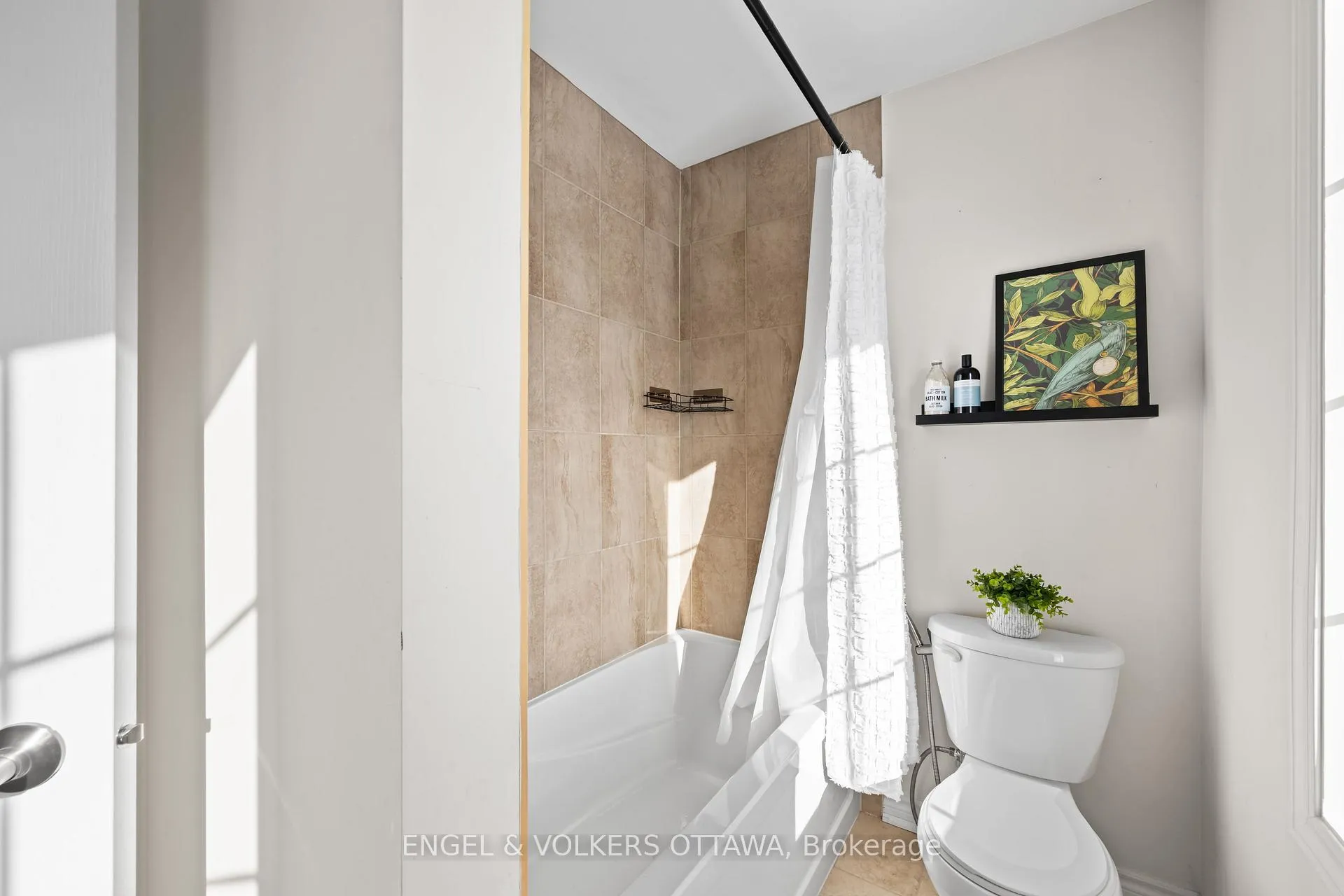 Photo 23 of 719 Maloja Way, Ottawa, Stittsville (North) — HOMEH