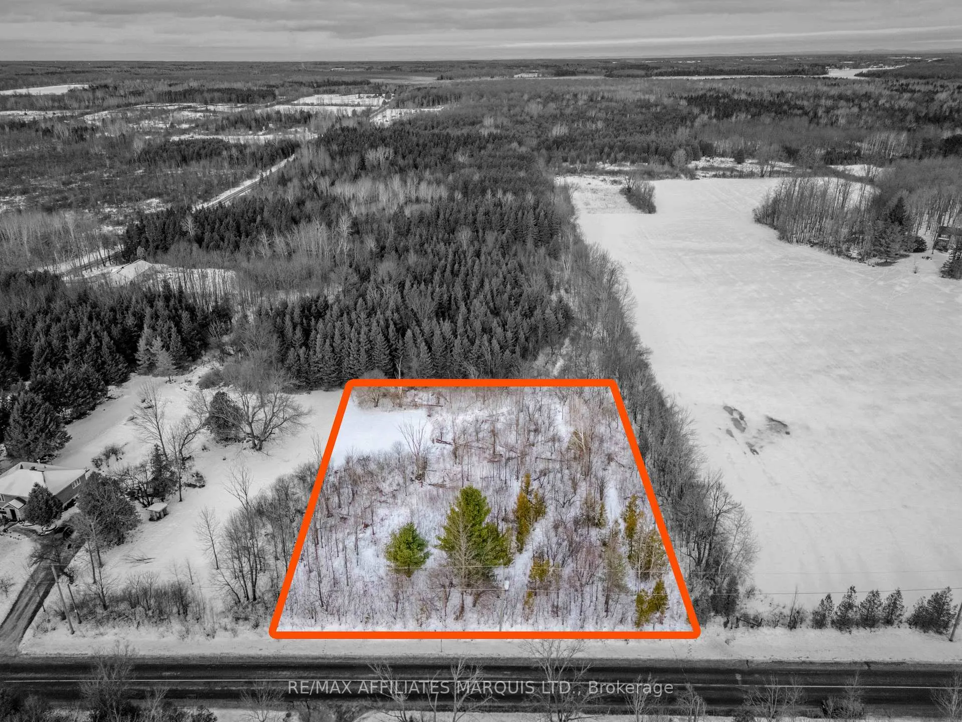 Front of LOT Kenyon Concession 1 Road