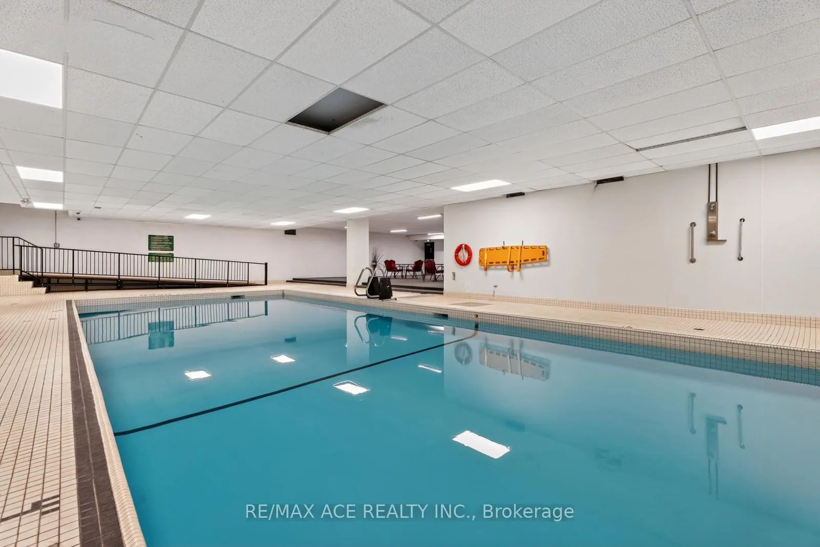 Photo 31 of Unit 915, 1505 Baseline Road, Ottawa, Copeland Park — HOMEH