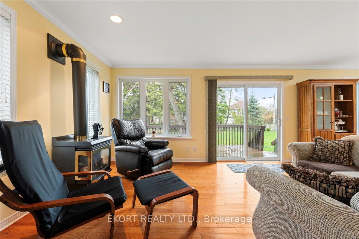 Photo 13 of 132 Jackson Avenue, Belleville, Belleville Ward — HOMEH