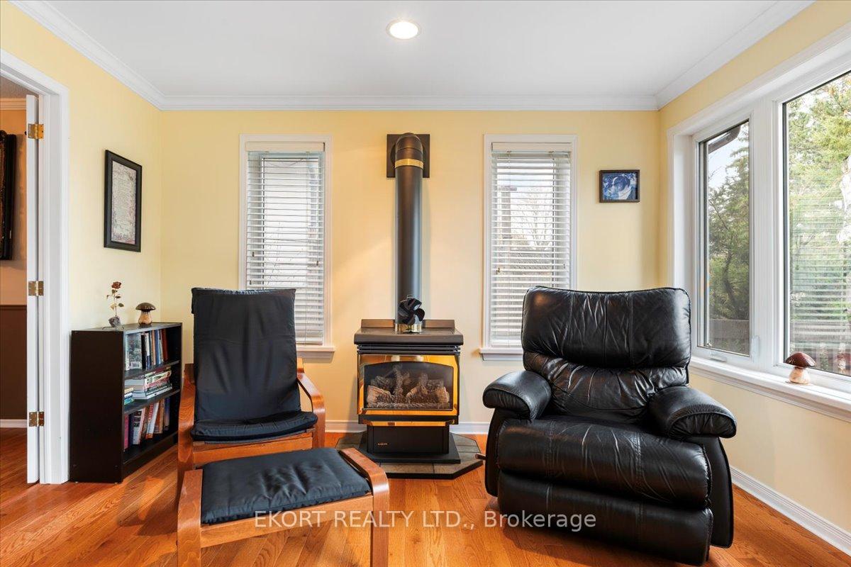 Photo 14 of 132 Jackson Avenue, Belleville, Belleville Ward — HOMEH
