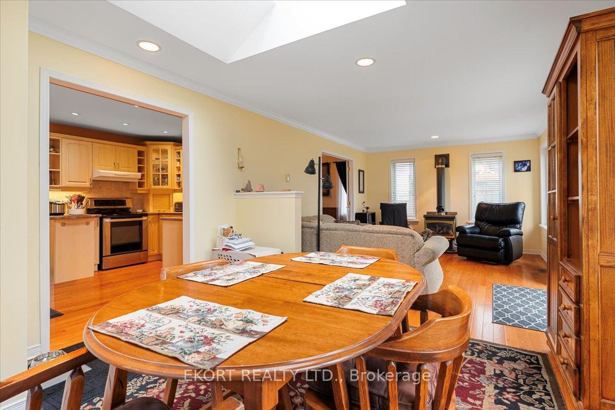 Photo 18 of 132 Jackson Avenue, Belleville, Belleville Ward — HOMEH