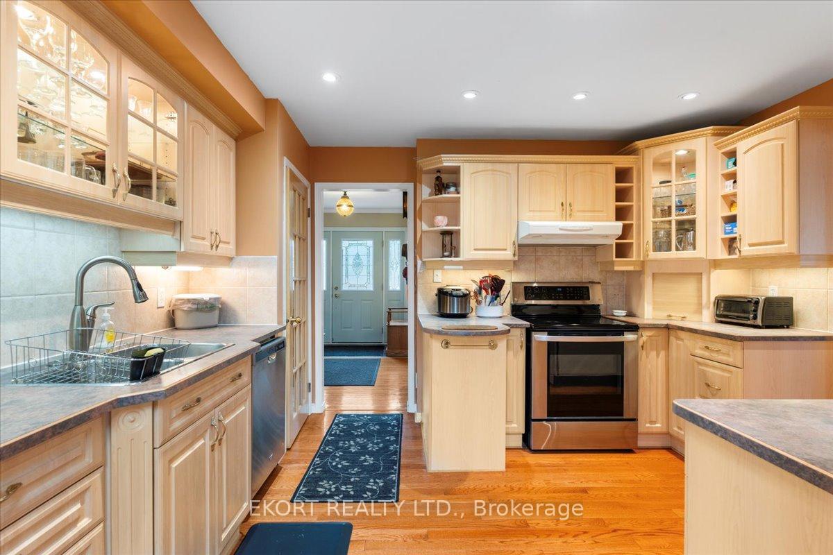 Photo 19 of 132 Jackson Avenue, Belleville, Belleville Ward — HOMEH