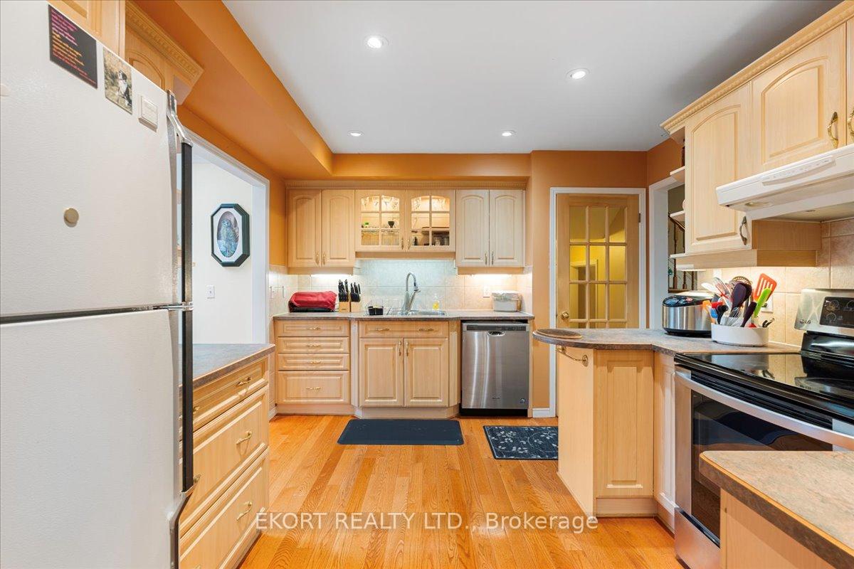 Photo 21 of 132 Jackson Avenue, Belleville, Belleville Ward — HOMEH