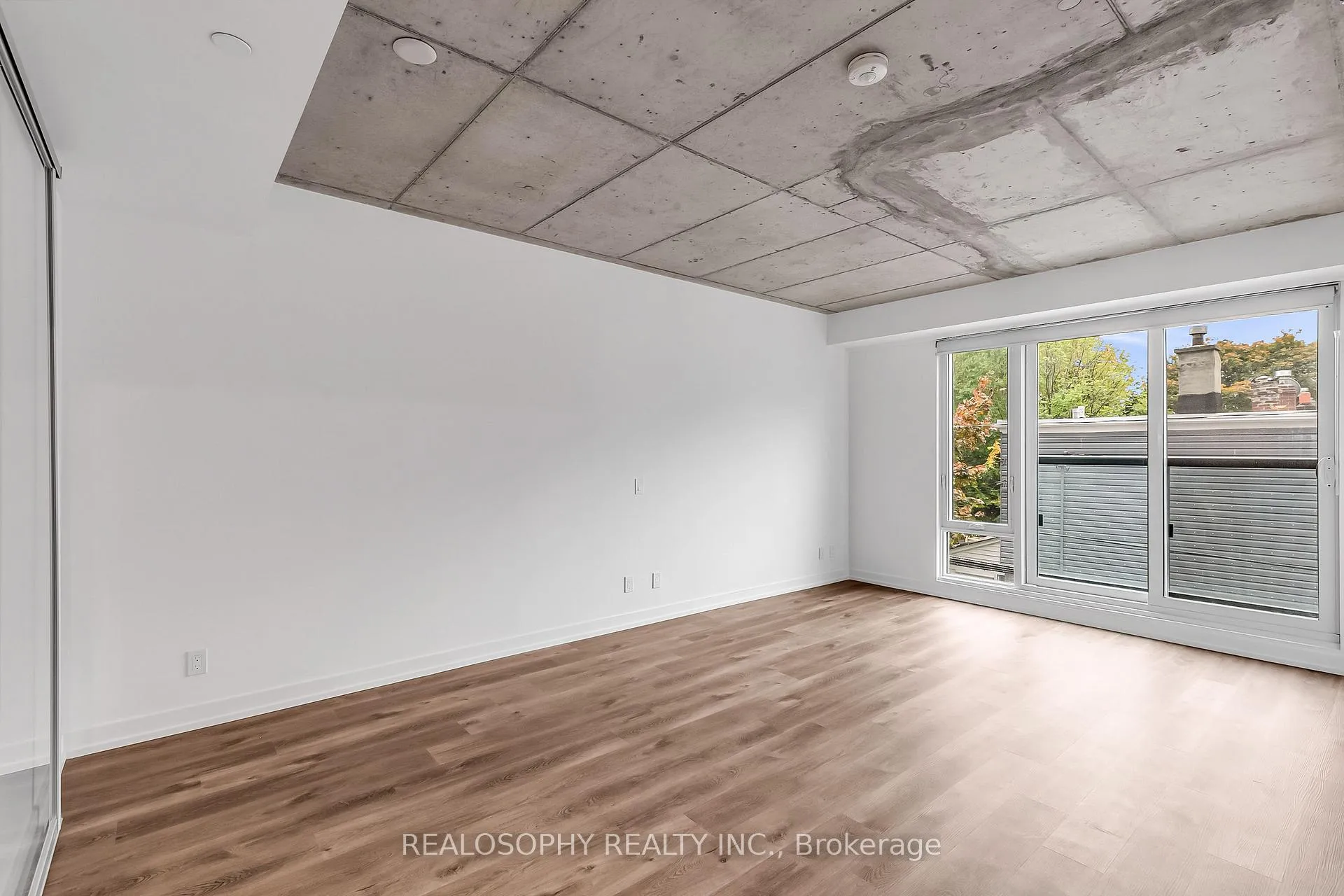 Photo 4 of Unit 301, 115 Larchmount Avenue, Toronto, South Riverdale — HOMEH