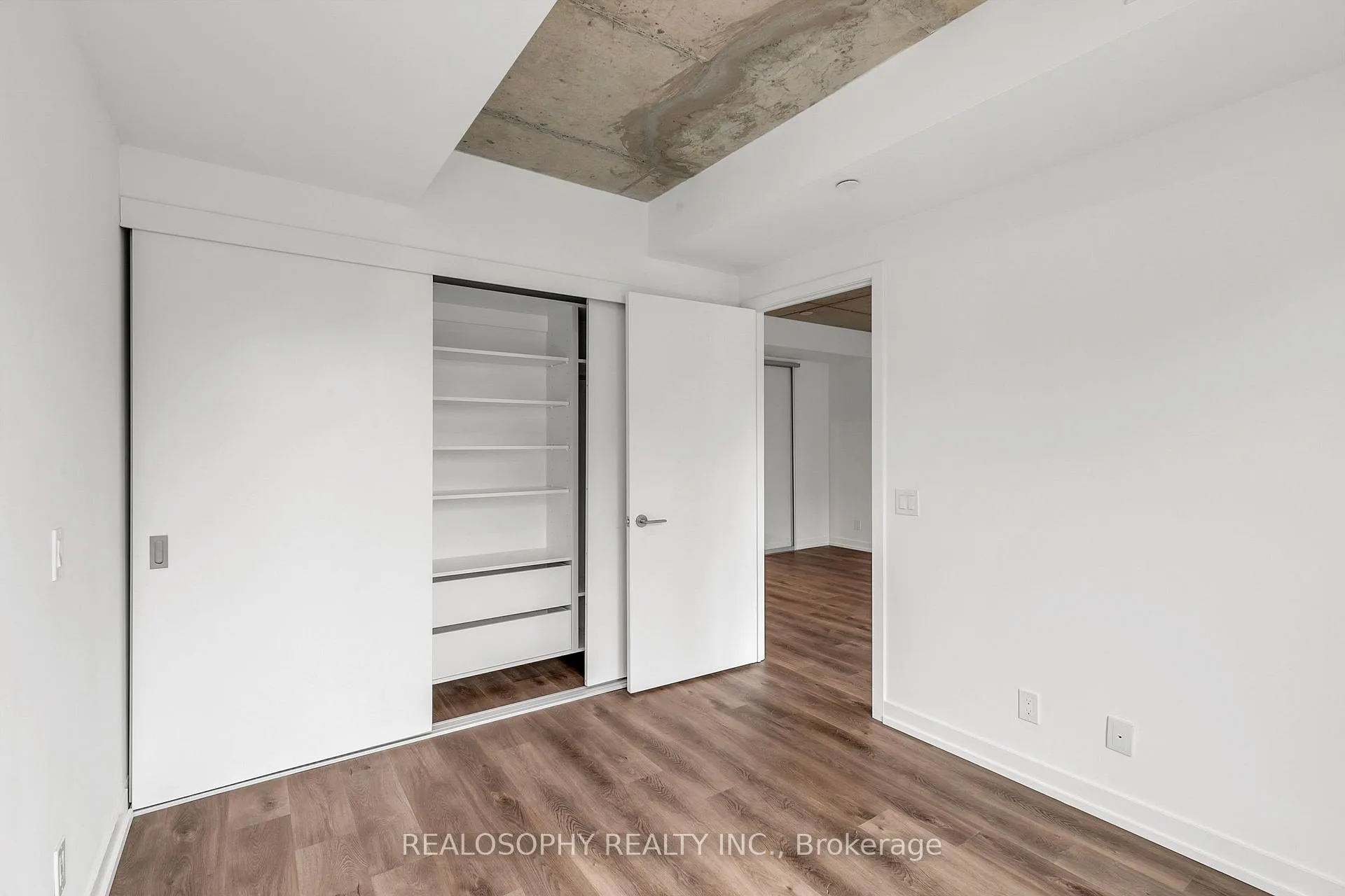 Photo 7 of Unit 301, 115 Larchmount Avenue, Toronto, South Riverdale — HOMEH