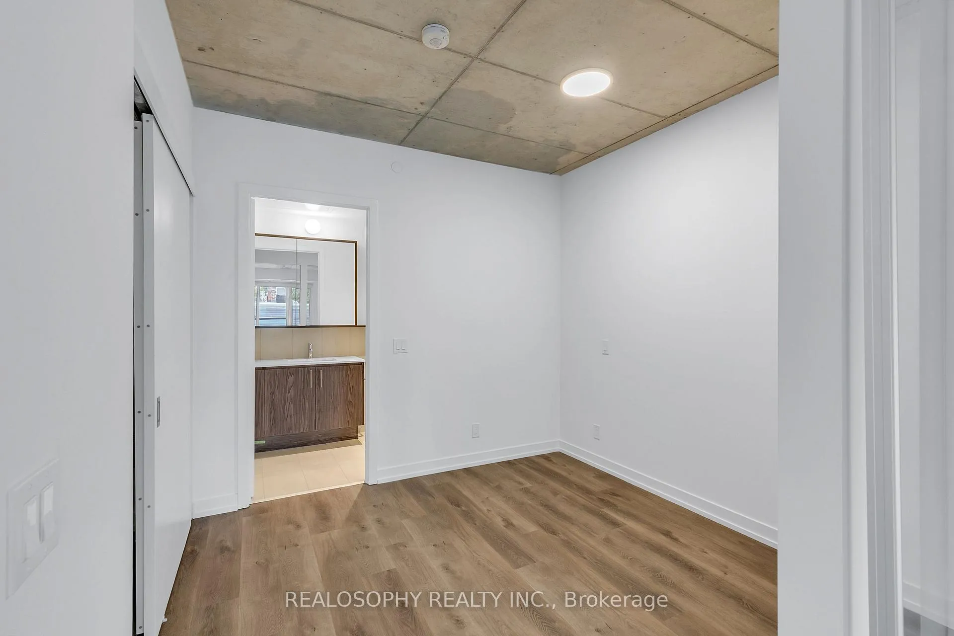 Photo 8 of Unit 301, 115 Larchmount Avenue, Toronto, South Riverdale — HOMEH