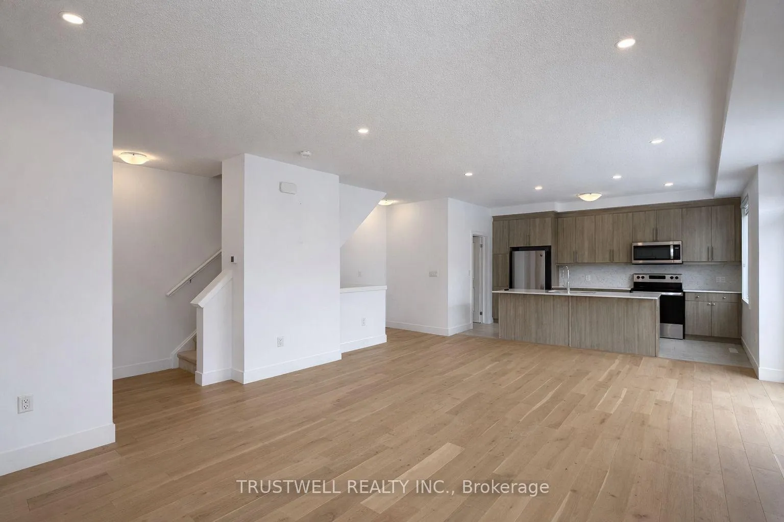 Photo 6 of Unit 183, 177 Edgevalley Road, London, East D — HOMEH
