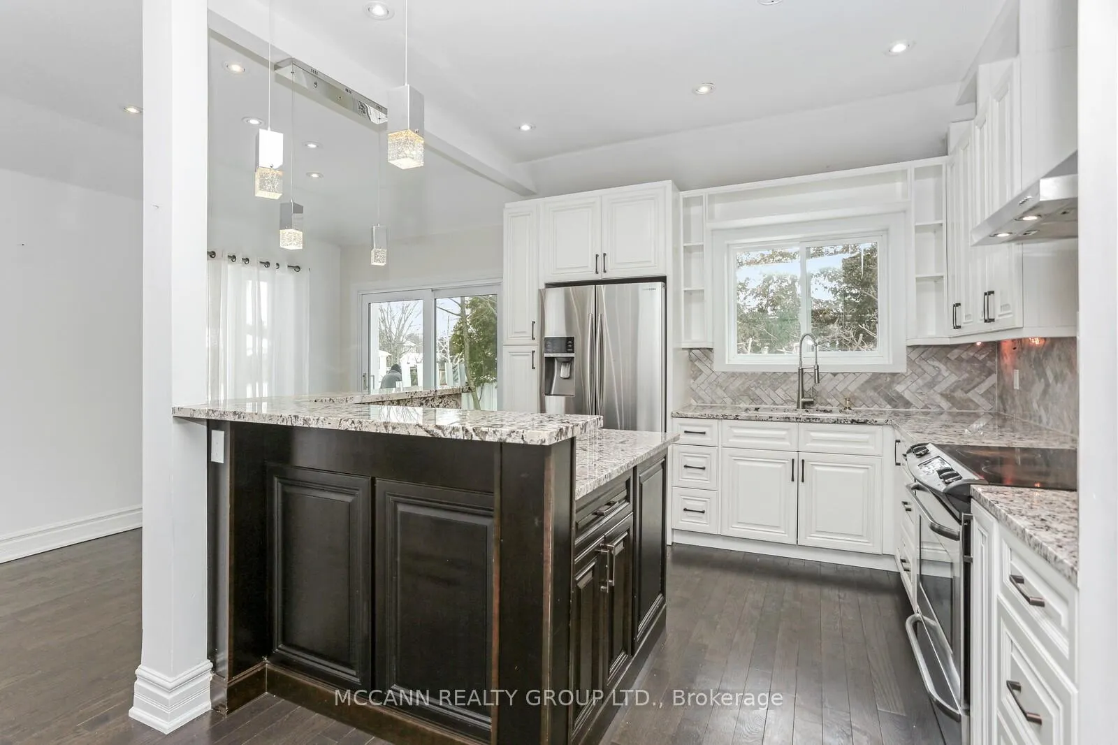 Photo 8 of Unit Aurora, 81 Aurora Heights Drive, Aurora, Aurora Heights — HOMEH
