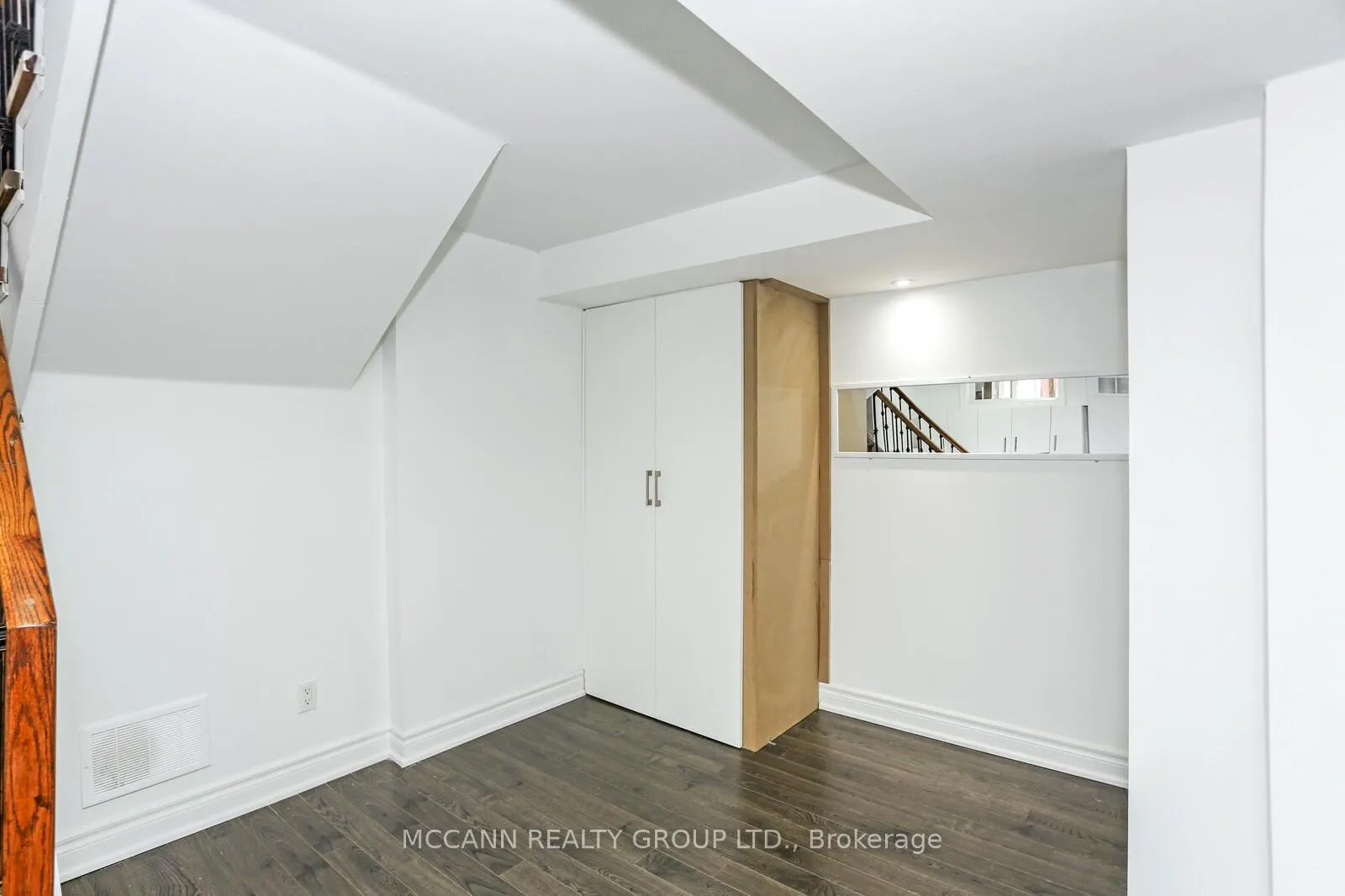 Photo 21 of Unit Aurora, 81 Aurora Heights Drive, Aurora, Aurora Heights — HOMEH