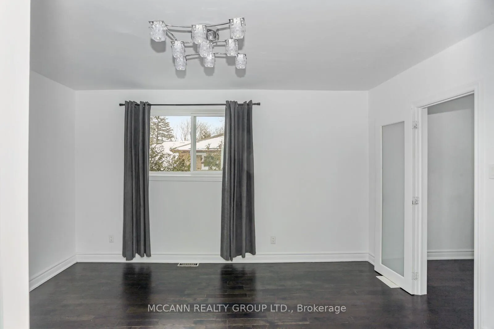 Photo 26 of Unit Aurora, 81 Aurora Heights Drive, Aurora, Aurora Heights — HOMEH
