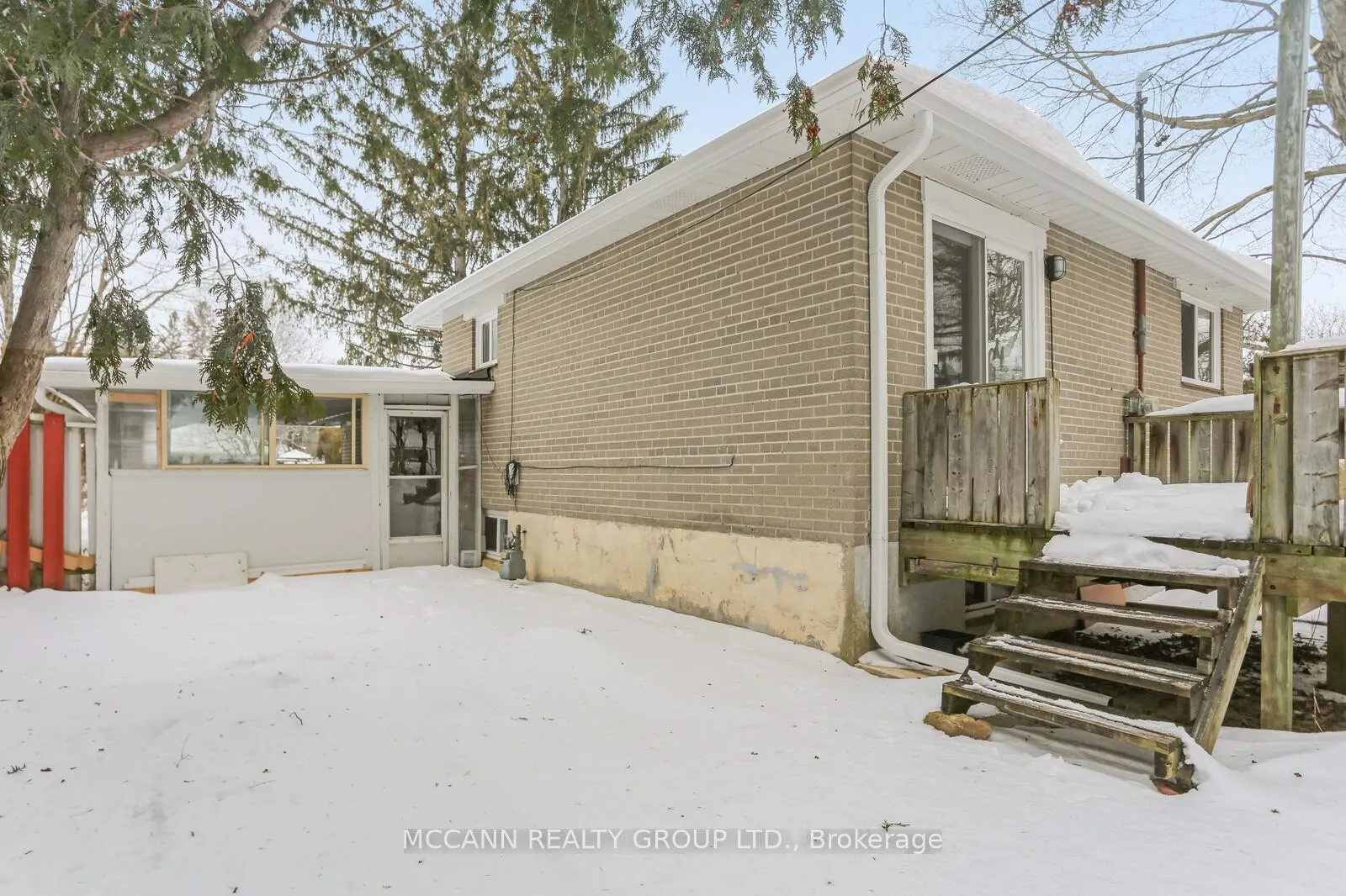 Photo 30 of Unit Aurora, 81 Aurora Heights Drive, Aurora, Aurora Heights — HOMEH