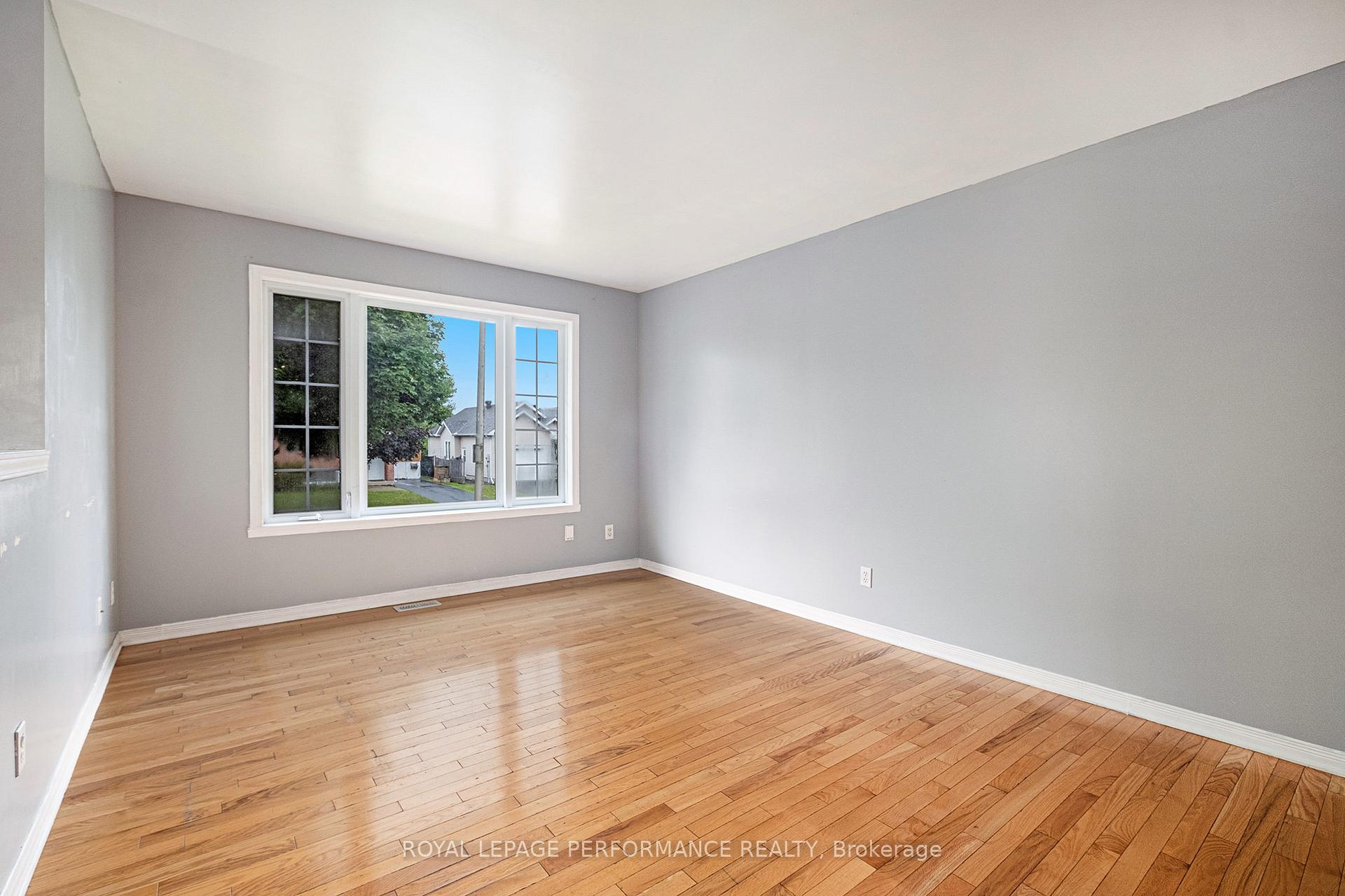 Photo 14 of 2171 Glen Brook Drive, Cornwall — HOMEH